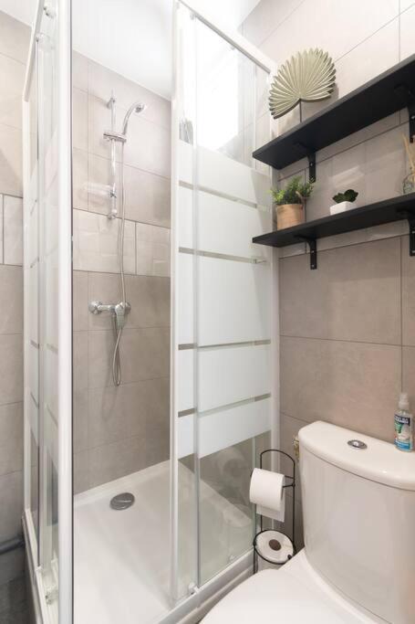 Parisian & Chic Appartement -15 Min From Paris Center 이브리쉬르센 외부 사진