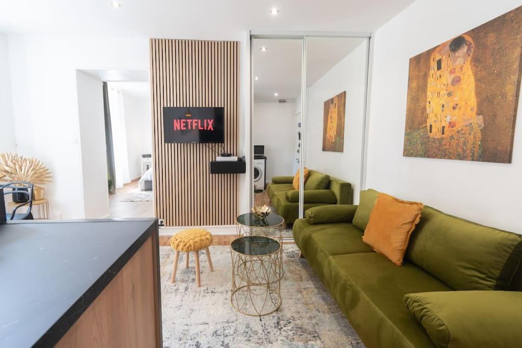 Parisian & Chic Appartement -15 Min From Paris Center 이브리쉬르센 외부 사진
